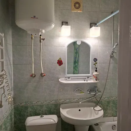 One-room In Arcadia Apartment *